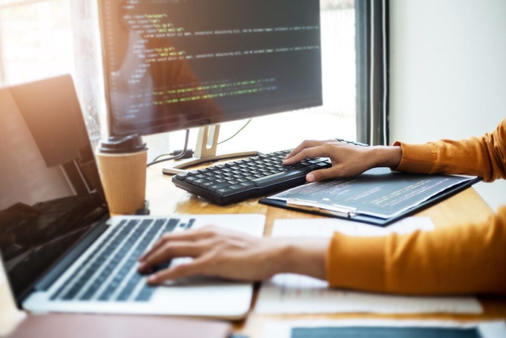 L'IA devait tuer les devs : ils résistent le mieux