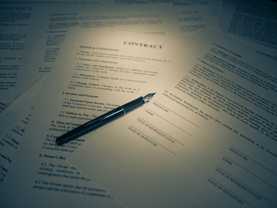 Une charte IA en entreprise tient à dix clauses précises