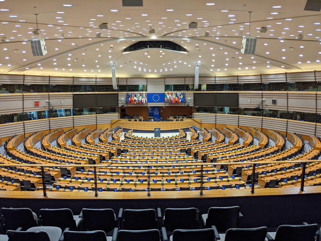 Hémicycle du Parlement européen à Bruxelles, vide