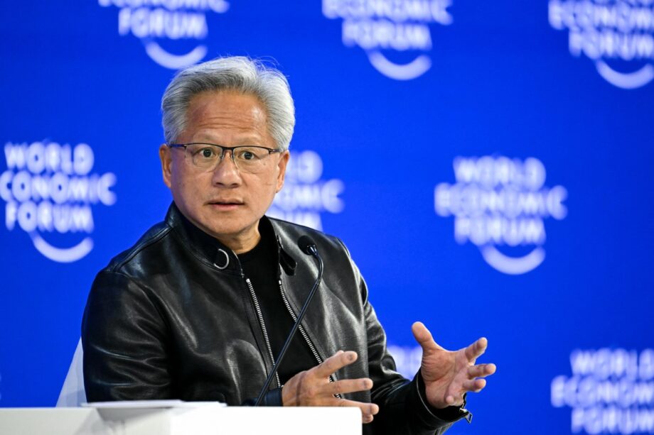 Huang veut zéro loi sur l'IA, le logiciel a déjà essayé